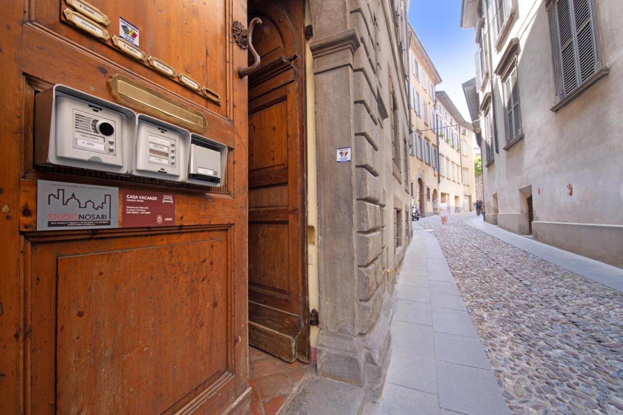 Penthouse In Citta Alta - Bergamo Apartment Bagian luar foto